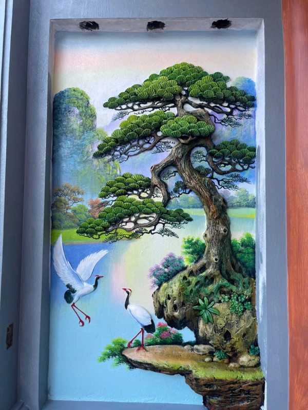 Tranh đắp tùng hạc đầu hiên nhà